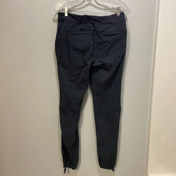 Athleta gray woman’s workout pants - Picture 6 of 11